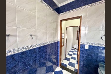 Casa à venda com 298m², 4 quartos e 2 vagasBanheiro da Suíte
