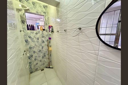 Casa à venda com 298m², 4 quartos e 2 vagasBanheiro 1