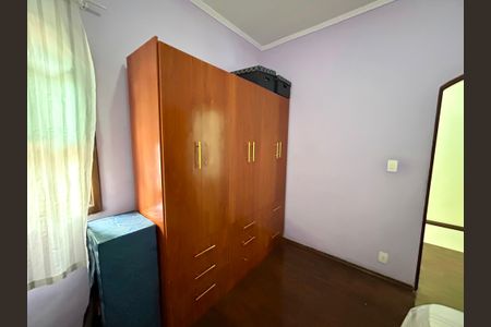 Casa à venda com 298m², 4 quartos e 2 vagasQuarto 2