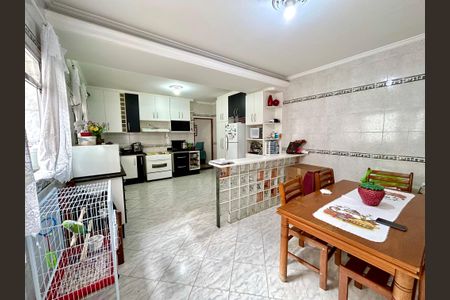 Casa à venda com 298m², 4 quartos e 2 vagasCozinha