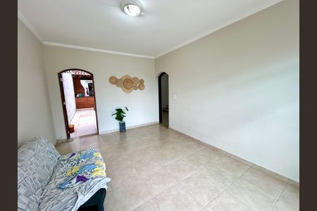 Casa à venda com 298m², 4 quartos e 2 vagasEscritório