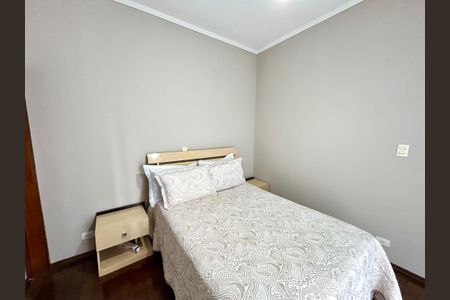 Casa à venda com 298m², 4 quartos e 2 vagasQuarto Suíte