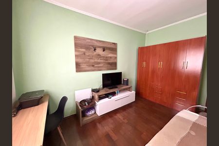 Casa à venda com 298m², 4 quartos e 2 vagasQuarto 3