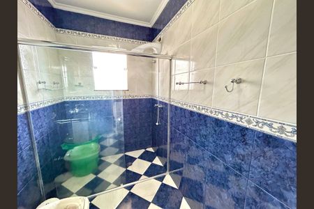 Casa à venda com 298m², 4 quartos e 2 vagasBanheiro da Suíte