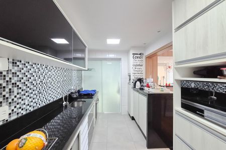 Apartamento à venda com 97m², 3 quartos e 2 vagasCozinha