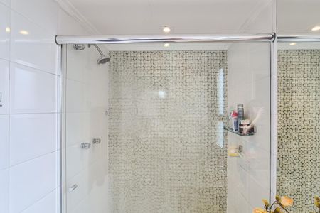 Apartamento à venda com 97m², 3 quartos e 2 vagasBanheiro da Suíte
