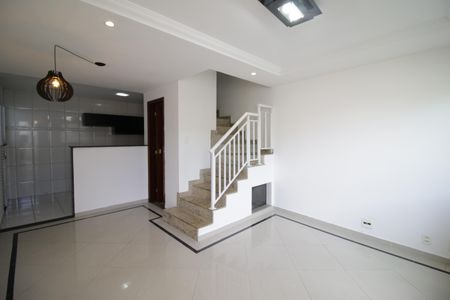 Sala de casa de condomínio para alugar com 3 quartos, 100m² em Freguesia (jacarepaguá), Rio de Janeiro