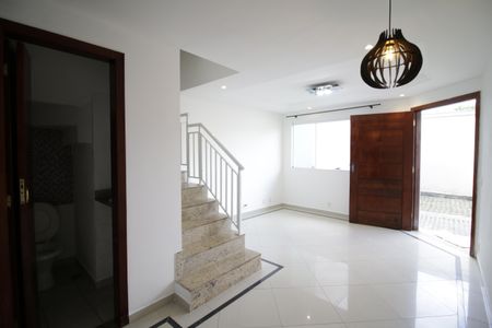 Sala de casa de condomínio para alugar com 3 quartos, 100m² em Freguesia (jacarepaguá), Rio de Janeiro