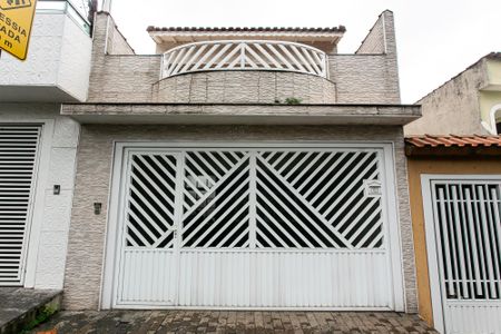 Casa à venda com 125m², 3 quartos e 2 vagasFachada