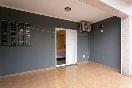 Casa à venda com 125m², 3 quartos e 2 vagasVaranda da Suíte