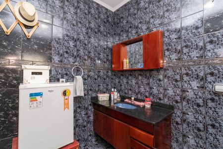 Casa à venda com 150m², 4 quartos e 2 vagas Casa à venda com 150m², 4 quartos e 2 vagasBanheiro da Quarto 3 Suíte