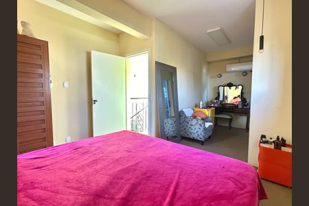 Casa para alugar com 100m², 3 quartos e 2 vagasSuíte 