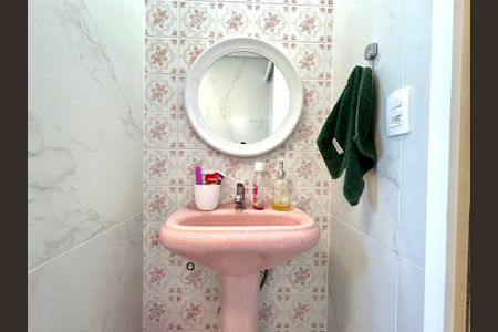 Casa para alugar com 100m², 3 quartos e 2 vagasBanheiro suíte 2