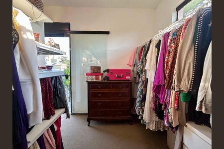 Casa para alugar com 100m², 3 quartos e 2 vagasSuíte closet 