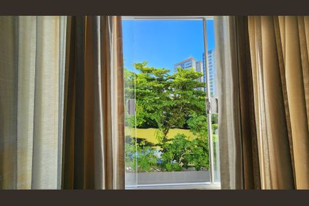 Sala - vista de apartamento para alugar com 2 quartos, 75m² em Pituba, Salvador