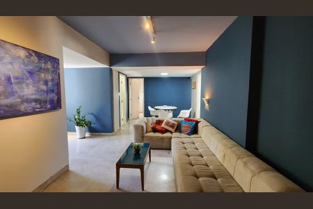 Sala  de apartamento para alugar com 2 quartos, 75m² em Pituba, Salvador