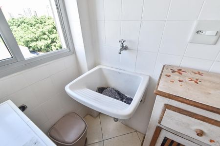 Apartamento para alugar com 85m², 3 quartos e 1 vagaÁrea de serviço