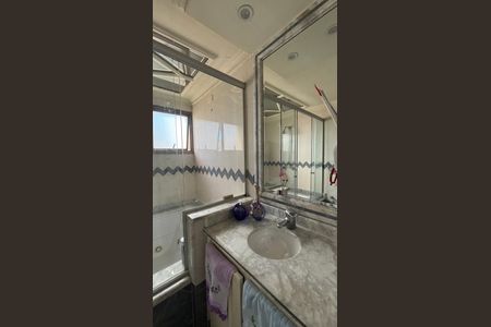 Apartamento à venda com 155m², 3 quartos e 3 vagasBanheiro da Suíte