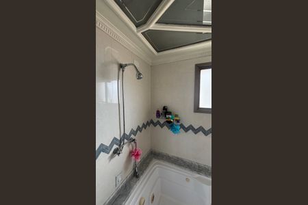 Apartamento à venda com 155m², 3 quartos e 3 vagasBanheiro da Suíte