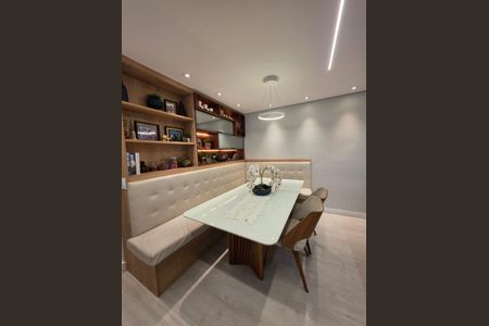 Apartamento à venda com 81m², 3 quartos e 2 vagasSala