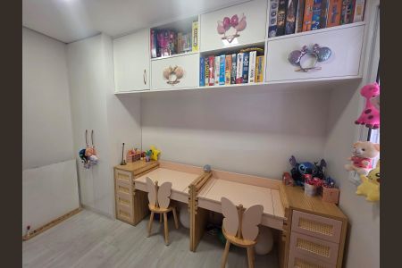 Apartamento à venda com 81m², 3 quartos e 2 vagasQuarto