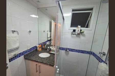 Apartamento à venda com 81m², 3 quartos e 2 vagasBanheiro