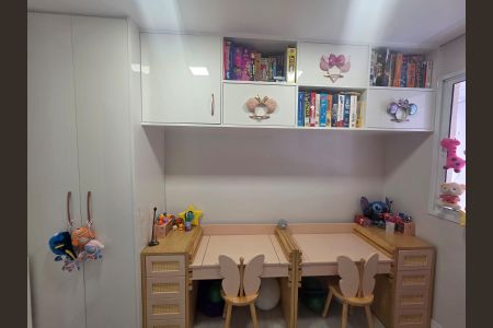 Apartamento à venda com 81m², 3 quartos e 2 vagasQuarto