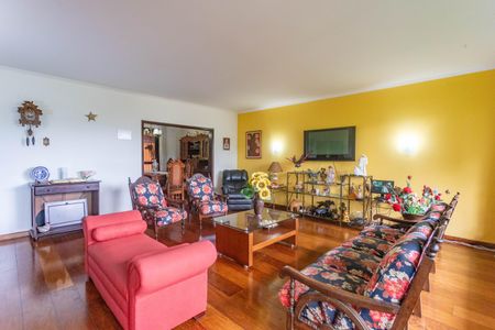 Casa à venda com 700m², 3 quartos e 12 vagasSala 