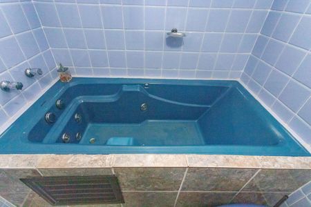 Casa à venda com 700m², 3 quartos e 12 vagasBanheiro 1 