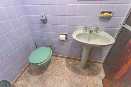 Casa à venda com 700m², 3 quartos e 12 vagasBanheiro 2