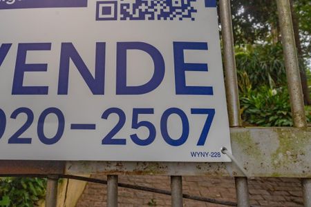 Casa à venda com 700m², 3 quartos e 12 vagasPlaca código 