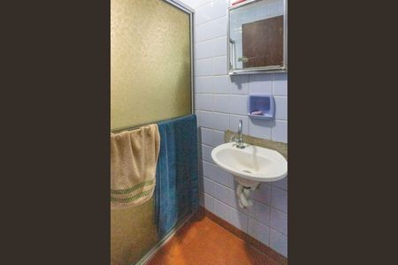 Casa à venda com 700m², 3 quartos e 12 vagasBanheiro de serviço