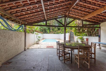 Casa à venda com 700m², 3 quartos e 12 vagasÁrea de lazer 