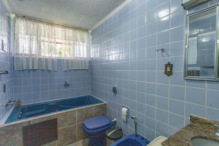 Casa à venda com 700m², 3 quartos e 12 vagasBanheiro 1 
