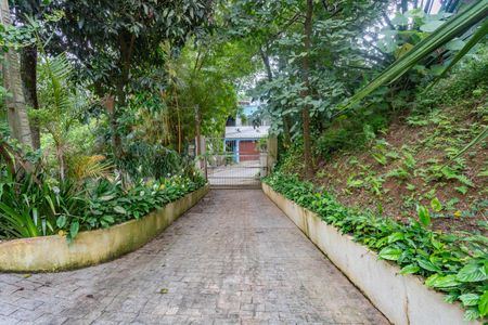 Casa à venda com 700m², 3 quartos e 12 vagasEntrada 