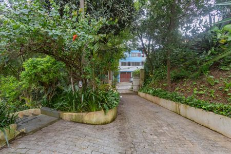 Casa à venda com 700m², 3 quartos e 12 vagasEntrada 