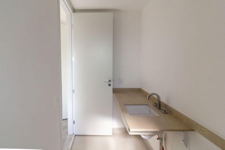 Apartamento à venda com 211m², 3 quartos e 3 vagasBanheiro Suíte 2