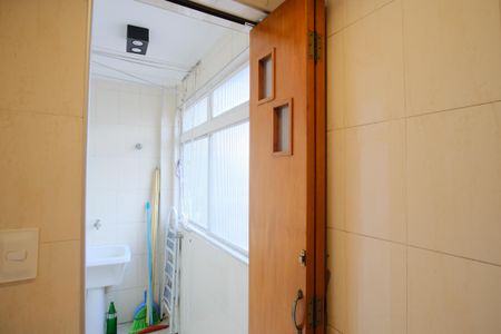 Apartamento para alugar com 62m², 2 quartos e 1 vagaBanheiro de serviço