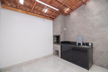 Casa de condomínio à venda com 101m², 2 quartos e 2 vagasÁrea de Serviço