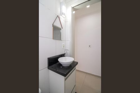 Casa de condomínio à venda com 101m², 2 quartos e 2 vagasLavabo