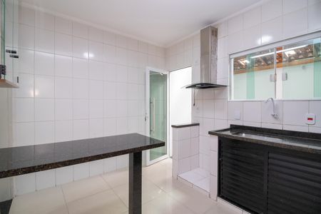 Casa de condomínio à venda com 101m², 2 quartos e 2 vagasCozinha