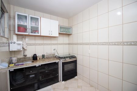 Casa de condomínio à venda com 150m², 3 quartos e 2 vagasCozinha e Área de Serviço