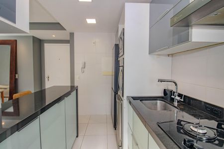 Apartamento para alugar com 67m², 2 quartos e 1 vaga Apartamento para alugar com 67m², 2 quartos e 1 vagaCozinha e Área de Serviço