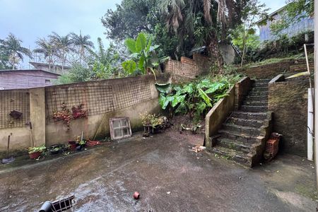 Casa para alugar com 300m², 4 quartos e 1 vagaQuintal