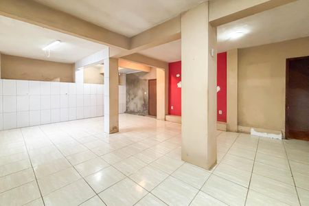 Casa para alugar com 300m², 4 quartos e 1 vagaSala
