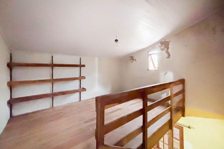 Casa para alugar com 300m², 4 quartos e 1 vaga Corredor