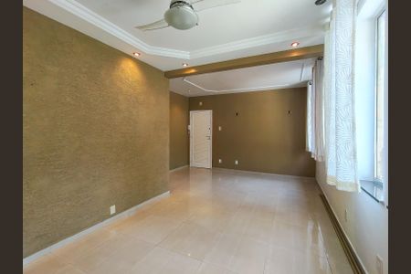 Apartamento para alugar com 100m², 3 quartos e sem vaga Apartamento para alugar com 100m², 3 quartos e sem vagaSala