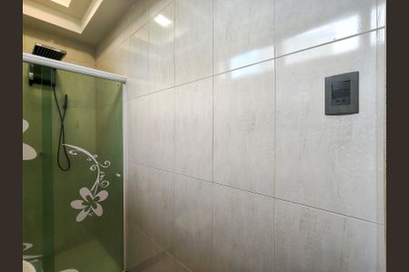 Apartamento para alugar com 100m², 3 quartos e sem vaga Apartamento para alugar com 100m², 3 quartos e sem vagaBanheiro 1