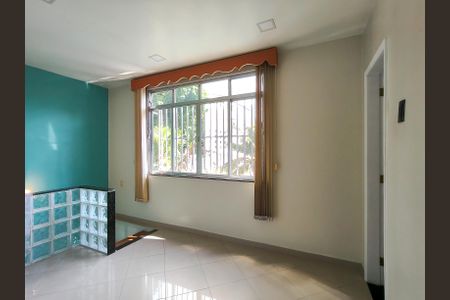 Apartamento para alugar com 100m², 3 quartos e sem vaga Apartamento para alugar com 100m², 3 quartos e sem vagaHall social