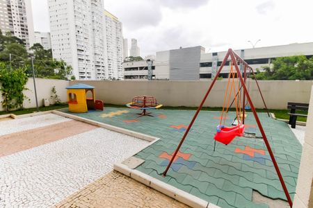 Apartamento à venda com 64m², 3 quartos e 1 vaga Apartamento à venda com 64m², 3 quartos e 1 vagaÁrea comum - Playground
